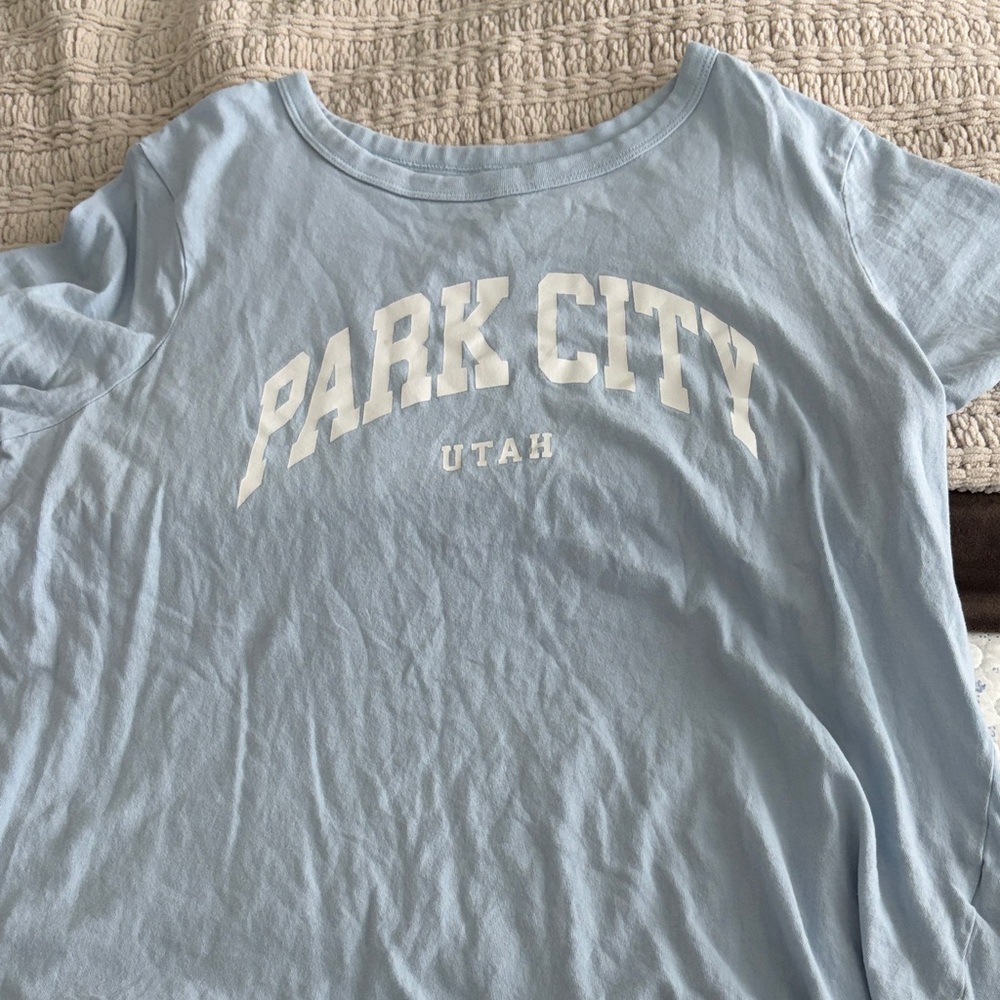 Old Navy Light Blue 'Park City Utah' Graphic Tee